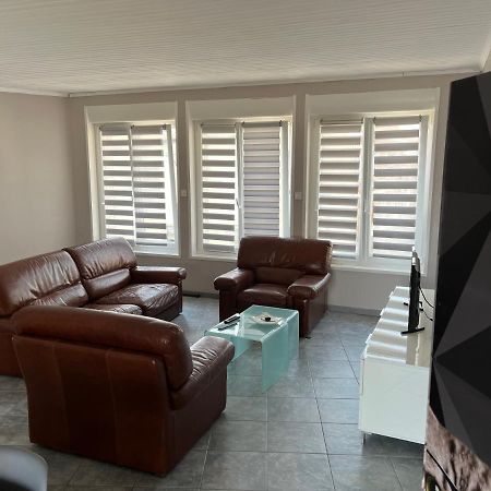 Appartement 2 Chambres Spacieuses Avec Terrasse Brouckerque Екстериор снимка