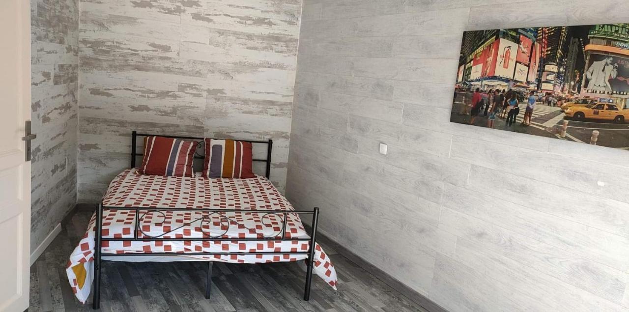 Appartement 2 Chambres Spacieuses Avec Terrasse Brouckerque Екстериор снимка
