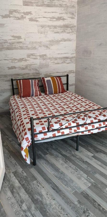 Appartement 2 Chambres Spacieuses Avec Terrasse Brouckerque Екстериор снимка